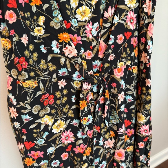 Floral LOFT Jumpsuit - Picture 2 of 3